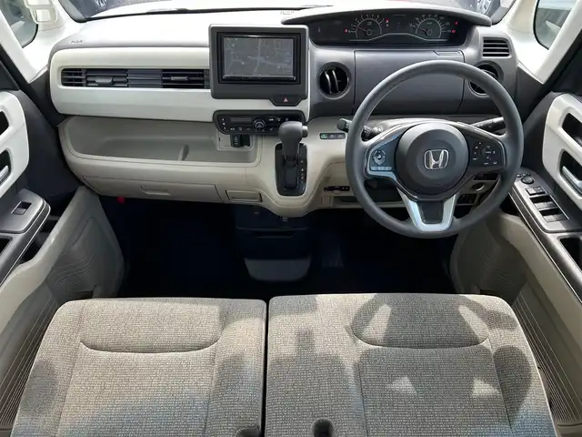 ホンダ Ｎ ＢＯＸ G L ホンダセンシング 静岡県 2020(令2)年 0.9万km プレミアムアイボリーパールⅡ 社外SDナビ（Bluetooth、CD、DVD、フルセグTV）/バックカメラ/ETC/前方ドラレコ/追従走行有クルコン/スマートキー/純正フロアマット/片側パワスラ/アイドリングストップ/D+N席シートヒーター/プッシュスタート/オートライト/オートエアコン/ベンチシート/横滑り防止装置/キセノンヘッドライト/ダブルエアバッグ/衝突被害軽減システム/レーンキープアシスト