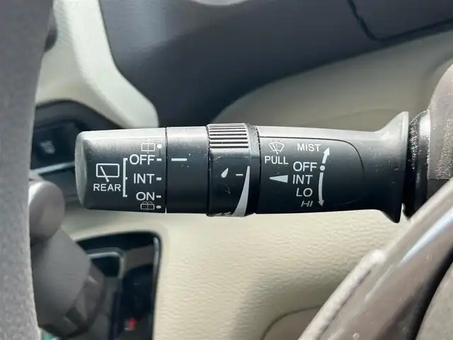 ホンダ Ｎ ＢＯＸ G L ホンダセンシング 静岡県 2020(令2)年 0.9万km プレミアムアイボリーパールⅡ 社外SDナビ（Bluetooth、CD、DVD、フルセグTV）/バックカメラ/ETC/前方ドラレコ/追従走行有クルコン/スマートキー/純正フロアマット/片側パワスラ/アイドリングストップ/D+N席シートヒーター/プッシュスタート/オートライト/オートエアコン/ベンチシート/横滑り防止装置/キセノンヘッドライト/ダブルエアバッグ/衝突被害軽減システム/レーンキープアシスト