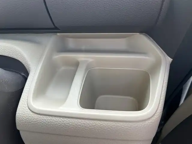 ホンダ Ｎ ＢＯＸ G L ホンダセンシング 静岡県 2020(令2)年 0.9万km プレミアムアイボリーパールⅡ 社外SDナビ（Bluetooth、CD、DVD、フルセグTV）/バックカメラ/ETC/前方ドラレコ/追従走行有クルコン/スマートキー/純正フロアマット/片側パワスラ/アイドリングストップ/D+N席シートヒーター/プッシュスタート/オートライト/オートエアコン/ベンチシート/横滑り防止装置/キセノンヘッドライト/ダブルエアバッグ/衝突被害軽減システム/レーンキープアシスト
