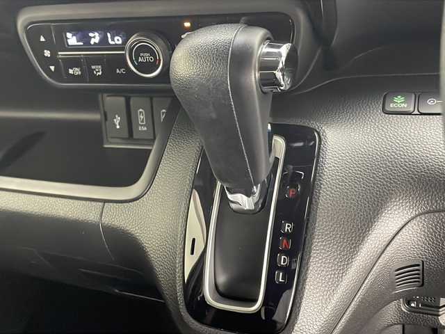 ホンダ Ｎ ＢＯＸ カスタム G L ホンダセンシング 宮崎県 2018(平30)年 3.8万km クリスタルブラックパール 禁煙車/ホンダセンシング/純正ナビTV/（Gathers/VXM-184VFi/CD/DVD/Bluetooth/フルセグTV)/純正バックカメラ/純正ビルトインETC/純正LEDオートライト/純正LEDフォグ/純正14インチアルミ/純正フロアマット/両側電動スライドドア/アダプティブクルーズコントロール/レーンディパーチャーアラート/クリアランスソナー/ウインカードアミラー/オートエアコン/スマートキー/プッシュエンジンスタート/スペアキー