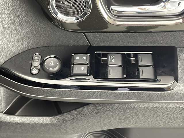 ホンダ Ｎ ＢＯＸ カスタム G L ホンダセンシング 宮崎県 2018(平30)年 3.8万km クリスタルブラックパール 禁煙車/ホンダセンシング/純正ナビTV/（Gathers/VXM-184VFi/CD/DVD/Bluetooth/フルセグTV)/純正バックカメラ/純正ビルトインETC/純正LEDオートライト/純正LEDフォグ/純正14インチアルミ/純正フロアマット/両側電動スライドドア/アダプティブクルーズコントロール/レーンディパーチャーアラート/クリアランスソナー/ウインカードアミラー/オートエアコン/スマートキー/プッシュエンジンスタート/スペアキー