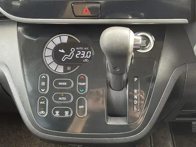 日産 デイズ ルークス ハイウェイスター Gターボ 福岡県 2019(平31)年 8.3万km ブラック (株)IDOMが運営する【じしゃロン八幡西店】の自社ローン専用車両になります。こちらは現金またはオートローンご利用時の価格です。自社ローンご希望の方は別途その旨お申付けください。/純正ナビ(Bluetooth/CD/DVD/フルセグTV)/両側電動スライドドア/アラウンドビューモニター/クルーズコントロール(追従走行なし)/衝突軽減ブレーキ/レーンキープアシスト/ドライブレコーダー/コーナーセンサー/ETC/純正フロアマット/純正15インチアルミホイール/スペアキー有