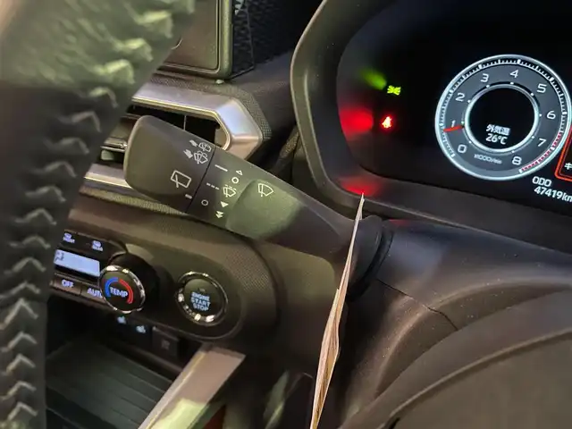 トヨタ ライズ Z 茨城県 2020(令2)年 4.8万km ブラックマイカメタリック/シャイニングホワイトパール ワンオーナー/プリクラッシュセーフティ/レーンキープアシスト/コーナーセンサー/純正SDナビ/　(AM/FM/CD/DVD/TV/SD/Bluetooth)/フルセグTV/バックカメラ/LEDヘッドライト/オートライト/レーダークルーズコントロール/ステアリングスイッチ/革巻きステアリング/シートヒーター/スマートキー/スペアキー/プッシュスタート/前後ドライブレコーダー