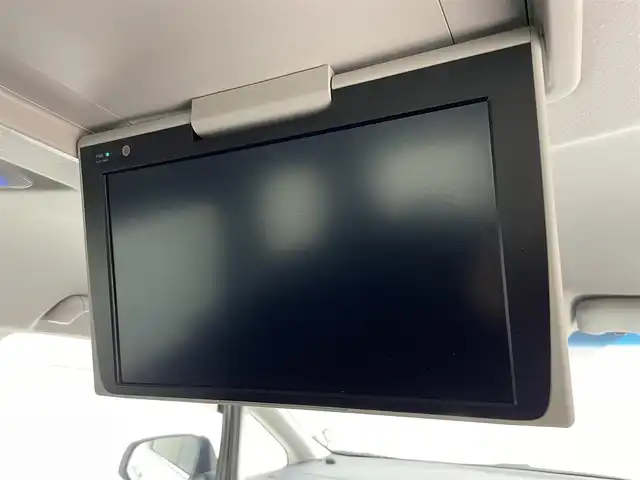 トヨタ ヴェルファイア ハイブリット ZR 茨城県 2019(令1)年 4.6万km ホワイトパールクリスタルシャイン 純正T-connectナビ/・AM/FM/CD/DVD/Bluetooth/・フルセグテレビ/フリップダウンモニター/バックカメラ/ビルトインETC2.0/ドライブレコーダー/クルーズコントロール/衝突軽減ブレーキ/レーンキープアシスト/横滑り防止装置/盗難防止装置/パドルシフト/電動パーキングブレーキ/両側パワースライド/前後コーナーセンサー/メモリシート（D席）/パワーシート（D席+N席）/エアシート（D席+N席）/シートヒーター（D席+N席）/LEDヘッドライト/オートマチックハイビーム/オートライト/ダブルオートエアコン/プッシュスタートボタン/ステアリングリモコン/純正17インチアルミホイール/12V充電器/純正フロアマット/ドアバイザー