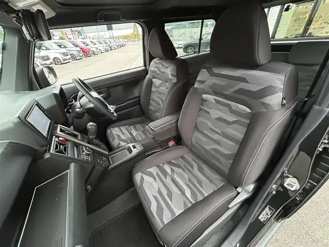 ダイハツ タフト G ターボ ダーククロムベンチャー 愛媛県 2022(令4)年 4.2万km ブラックマイカメタリック Strada7型ナビ/全方位カメラ/ガラスルーフ/デジタルインナーミラー/スマートアシスト/レーダークルーズコントロール/クリアランスソナー/衝突被害軽減装置/車線逸脱防止装置/前後ドライブレコーダー/アイドリングストップ/LEDヘッドライト/オートライト/オートマチックハイビーム/ルーフレール/ステアリングリモコン/純正ドアバイザー/電動パーキングブレーキ/AutoHold機能/ETC/現状サマー(純正AW)(165/65/R15)/YOKOHAMA BluEarth-RV RV03CK