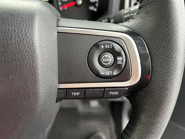 ダイハツ タフト G ターボ ダーククロムベンチャー 愛媛県 2022(令4)年 4.2万km ブラックマイカメタリック Strada7型ナビ/全方位カメラ/ガラスルーフ/デジタルインナーミラー/スマートアシスト/レーダークルーズコントロール/クリアランスソナー/衝突被害軽減装置/車線逸脱防止装置/前後ドライブレコーダー/アイドリングストップ/LEDヘッドライト/オートライト/オートマチックハイビーム/ルーフレール/ステアリングリモコン/純正ドアバイザー/電動パーキングブレーキ/AutoHold機能/ETC/現状サマー(純正AW)(165/65/R15)/YOKOHAMA BluEarth-RV RV03CK