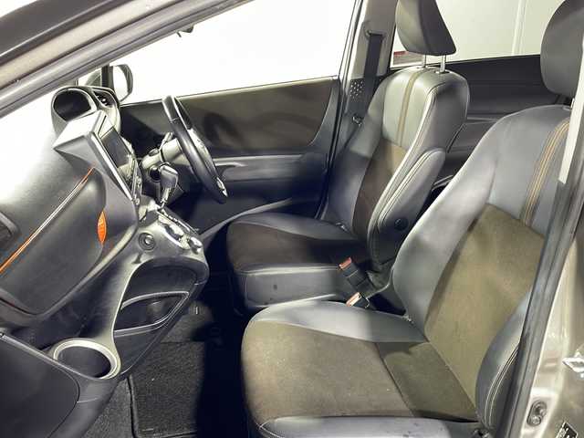 トヨタ シエンタ G クエロ 沖縄県 2020(令2)年 4.4万km アバンギャルドブロンズメタリック 県外仕入れ/禁煙車/純正９インチナビ/　【ＣＤ／ＤＶＤ／フルセグＴＶ／Ｂｌｕｅｔｏｏｔｈ】/両側パワースライド/トヨタセーフティーセンス/・レーンディパチャーアラート/・プリクラクションセーフティー/・クリアランスソナー/・レーンキープアラート/スマートキー/ステアリングスイッチ　/ＥＴＣ/プッシュスタート