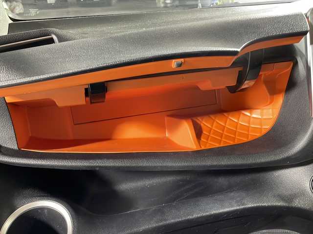 トヨタ シエンタ G クエロ 沖縄県 2020(令2)年 4.4万km アバンギャルドブロンズメタリック 県外仕入れ/禁煙車/純正９インチナビ/　【ＣＤ／ＤＶＤ／フルセグＴＶ／Ｂｌｕｅｔｏｏｔｈ】/両側パワースライド/トヨタセーフティーセンス/・レーンディパチャーアラート/・プリクラクションセーフティー/・クリアランスソナー/・レーンキープアラート/スマートキー/ステアリングスイッチ　/ＥＴＣ/プッシュスタート