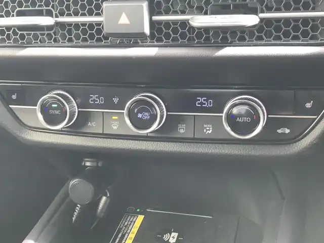 ホンダ ＺＲ－Ｖ ハイブリッド e:HEV Z 富山県 2023(令5)年 2.9万km 赤 BOSEサウンド/純正ナビ/フルセグTV/Bluetooth/全周囲カメラ/衝突被害軽減ブレーキ/コーナーセンサー/レーンキープアシスト/ブラインドスポットモニター/レーダークルーズコントロール/パワーシート/シートヒーター/ハンドルヒーター/電動リアゲート/革巻きステアリング/ETC2.0