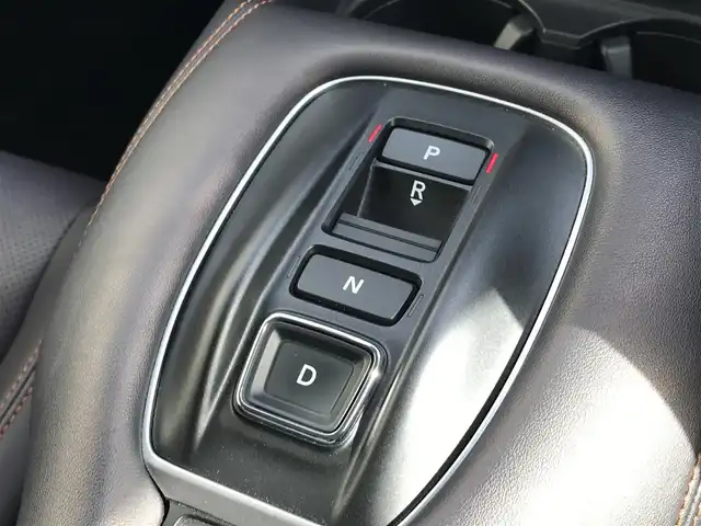 ホンダ ＺＲ－Ｖ ハイブリッド e:HEV Z 富山県 2023(令5)年 2.9万km 赤 BOSEサウンド/純正ナビ/フルセグTV/Bluetooth/全周囲カメラ/衝突被害軽減ブレーキ/コーナーセンサー/レーンキープアシスト/ブラインドスポットモニター/レーダークルーズコントロール/パワーシート/シートヒーター/ハンドルヒーター/電動リアゲート/革巻きステアリング/ETC2.0
