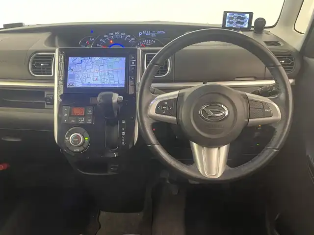 ダイハツ タント カスタム RS トップED SA Ⅲ 岡山県 2017(平29)年 4.8万km ブラックマイカメタリック スマートアシストIII/歩行者検知ブレーキ/社外ローダウンサス（RS-R）/ドラレコ/レーダー/DOPメモリナビ（NSZP-X67D）/CD/DVD/DTVフルセグ/BT/USB/コーナーセンサー/ドアバイザー/フォグライト/純正15インチアルミ/シートカバー/ステアリングS/W/左右パワースライドドア/社外ツイーター/ETC/１００Vパワーソケット