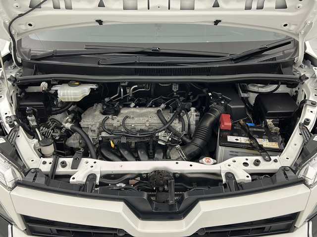 トヨタ ヴォクシー ZS 宮城県 2019(令1)年 6.1万km ホワイトパールクリスタルシャイン 禁煙車/TRDエアロパーツ（F/R）/フリップダウンモニター/トヨタセーフティセンス/・プリクラッシュセーフティ/・レーンディパーチャーアラート/・オートマチックハイビーム/・レーダークルーズコントロール/バックカメラ/両側パワースライドドア/社外9インチナビ/・BT/SD/CD/DVD/AM/FM/フルセグTV/ドライブレコーダー（F/R）/ETC/革巻きステアリング/ステアリングスイッチ/プッシュスタート/スマートキー/LEDヘッドライト/LEDフォグランプ/サンシェード/シートバックテーブル/純正ドアバイザー/純正フロアマット/社外18インチアルミホイール/横滑り防止装置/アイドリングストップ