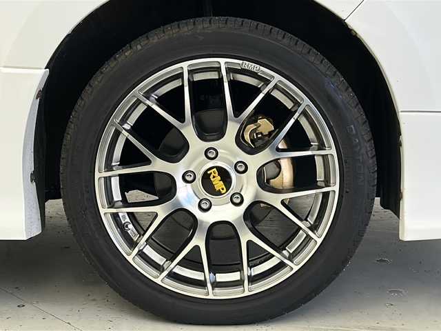 トヨタ ヴォクシー ZS 宮城県 2019(令1)年 6.1万km ホワイトパールクリスタルシャイン 禁煙車/TRDエアロパーツ（F/R）/フリップダウンモニター/トヨタセーフティセンス/・プリクラッシュセーフティ/・レーンディパーチャーアラート/・オートマチックハイビーム/・レーダークルーズコントロール/バックカメラ/両側パワースライドドア/社外9インチナビ/・BT/SD/CD/DVD/AM/FM/フルセグTV/ドライブレコーダー（F/R）/ETC/革巻きステアリング/ステアリングスイッチ/プッシュスタート/スマートキー/LEDヘッドライト/LEDフォグランプ/サンシェード/シートバックテーブル/純正ドアバイザー/純正フロアマット/社外18インチアルミホイール/横滑り防止装置/アイドリングストップ