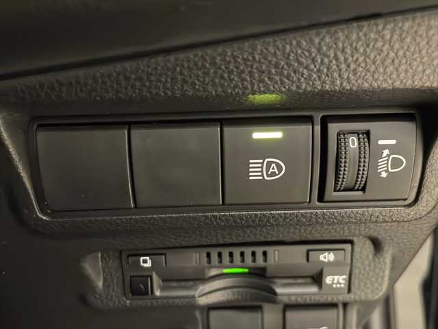 トヨタ カローラ クロス Z 熊本県 2023(令5)年 2.5万km アティチュードブラックマイカ 純正9インチディスプレイオーディオ テレビなし/(Bluetooth/ラジオ/Miracast)/バックカメラ/トヨタセーフティセンス/コーナーセンサー/ETC/ドラレコ前後/クルーズコントロール/電動リアゲート/ハーフレザー/前席シートヒーター/パワーシート/ルーフレール/LEDライト/純正フロアマット/純正18インチAW/スペアキー