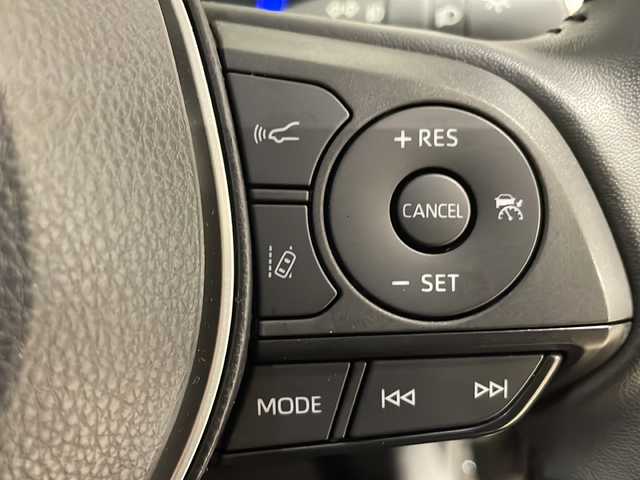 トヨタ カローラ クロス Z 熊本県 2023(令5)年 2.5万km アティチュードブラックマイカ 純正9インチディスプレイオーディオ テレビなし/(Bluetooth/ラジオ/Miracast)/バックカメラ/トヨタセーフティセンス/コーナーセンサー/ETC/ドラレコ前後/クルーズコントロール/電動リアゲート/ハーフレザー/前席シートヒーター/パワーシート/ルーフレール/LEDライト/純正フロアマット/純正18インチAW/スペアキー