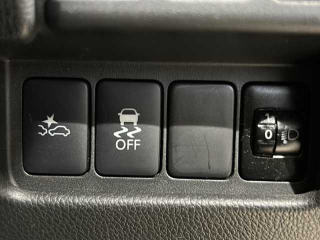 日産 デイズ ルークス X Vセレクション 茨城県 2019(平31)年 4.4万km ピンクゴールドM 純正ナビ（MJ118D-W）/【フルセグTV/CD/DVD/Bluetooth】/バックカメラ/アラウンドビューモニター/両側パワースライドドア/エマージェンシーブレーキ/クリアランスソナー/横滑り防止装置/アイドリングストップ/ベンチシート/純正14インチAW/革巻きステアリング/ステアリングスイッチ/純正フロアマット/純正ドアバイザー/プッシュスタート/スマートキー