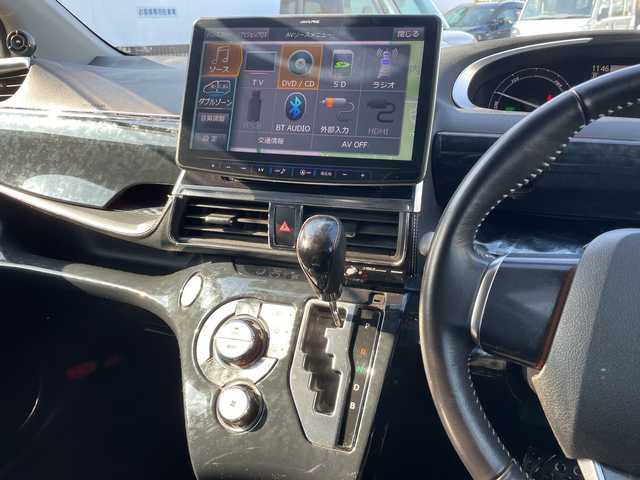 トヨタ シエンタ ハイブリッド G 山口県 2017(平29)年 11.1万km ブラックマイカ ワンオーナー/社外11インチフローティングナビ/DVD/CD/SD/BT/フルセグTV/バックカメラ/両側パワースライドドア/純正LEDヘッドライト/純正フォグランプ/オートライト/オートハイビーム/社外15インチアルミホイール/革巻きステアリング/衝突被害軽減ブレーキ/LKA/スマートキー×２/純正フロアマット/純正ドアバイザー/ETC/電動格納ウインカードアミラー(オート機能付き)