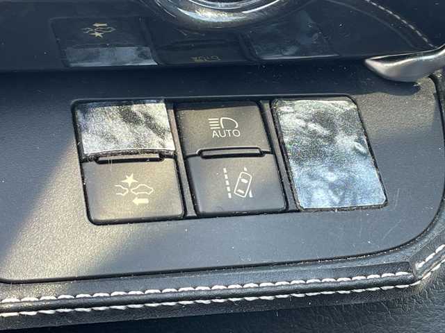 トヨタ シエンタ ハイブリッド G 山口県 2017(平29)年 11.1万km ブラックマイカ ワンオーナー/社外11インチフローティングナビ/DVD/CD/SD/BT/フルセグTV/バックカメラ/両側パワースライドドア/純正LEDヘッドライト/純正フォグランプ/オートライト/オートハイビーム/社外15インチアルミホイール/革巻きステアリング/衝突被害軽減ブレーキ/LKA/スマートキー×２/純正フロアマット/純正ドアバイザー/ETC/電動格納ウインカードアミラー(オート機能付き)