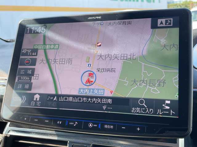 トヨタ シエンタ ハイブリッド G 山口県 2017(平29)年 11.1万km ブラックマイカ ワンオーナー/社外11インチフローティングナビ/DVD/CD/SD/BT/フルセグTV/バックカメラ/両側パワースライドドア/純正LEDヘッドライト/純正フォグランプ/オートライト/オートハイビーム/社外15インチアルミホイール/革巻きステアリング/衝突被害軽減ブレーキ/LKA/スマートキー×２/純正フロアマット/純正ドアバイザー/ETC/電動格納ウインカードアミラー(オート機能付き)