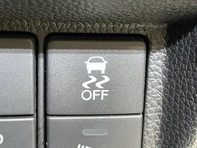 ホンダ フィット ハイブリット Sパッケージ 岩手県 2015(平27)年 9.5万km ホワイトオーキッドパール 純正ナビ/フルセグTV/バックカメラ/ドライブレコーダー/ETC/安心パッケージ/シティブレーキアクティブシステム/クルーズコントロール/パドルシフト/横滑り防止装置/大型テールゲートスポイラー/ステンレス製スポーツペダル/本革巻きステアリング/チップアップリアシート/スペアキー/オートライト/LEDヘッドライト/純正16インチアルミホイール/純正フロアマット