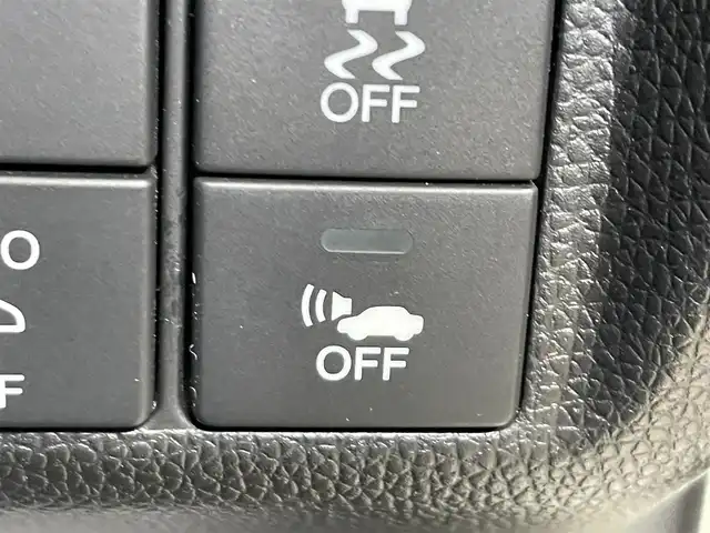 ホンダ フィット ハイブリット Sパッケージ 岩手県 2015(平27)年 9.5万km ホワイトオーキッドパール 純正ナビ/フルセグTV/バックカメラ/ドライブレコーダー/ETC/安心パッケージ/シティブレーキアクティブシステム/クルーズコントロール/パドルシフト/横滑り防止装置/大型テールゲートスポイラー/ステンレス製スポーツペダル/本革巻きステアリング/チップアップリアシート/スペアキー/オートライト/LEDヘッドライト/純正16インチアルミホイール/純正フロアマット