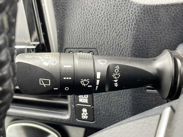 トヨタ ヴォクシー ZS 茨城県 2014(平26)年 9.9万km ブラック ワンオーナー/純正SDナビ/　　BT/CD/DVD/フルセグ/バックカメラ/フリップダウンモニター/両側パワースライドドア/LEDオートライト/純正16インチアルミホイール/コーナーセンサー/アイドリングストップ/スマートキー/ETC