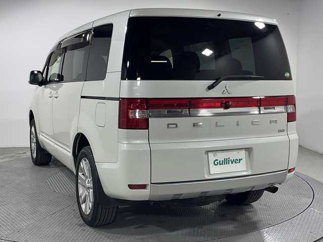 三菱 デリカＤ：５ D－Power package 広島県 2018(平30)年 5.5万km ウォームホワイトパール ＡＬＰＩＮＥ９型ナビ/バック／サイドカメラ/シートヒーター/１００Ｖ電源/パドルシフトシフト/両側パワースライドドア/クルーズコントロール/フルセグ/オートライト/前後ドラレコ/ＥＴＣ/ステアリングスイッチ/純正18インチアルミホイール(225/55/R18)/エアバッグ(運転席/助手席)