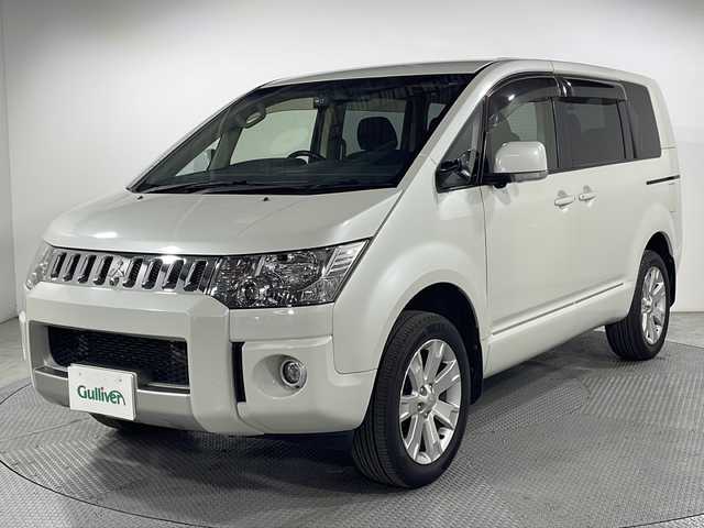 三菱 デリカＤ：５ D－Power package 広島県 2018(平30)年 5.5万km ウォームホワイトパール ＡＬＰＩＮＥ９型ナビ/バック／サイドカメラ/シートヒーター/１００Ｖ電源/パドルシフトシフト/両側パワースライドドア/クルーズコントロール/フルセグ/オートライト/前後ドラレコ/ＥＴＣ/ステアリングスイッチ/純正18インチアルミホイール(225/55/R18)/エアバッグ(運転席/助手席)