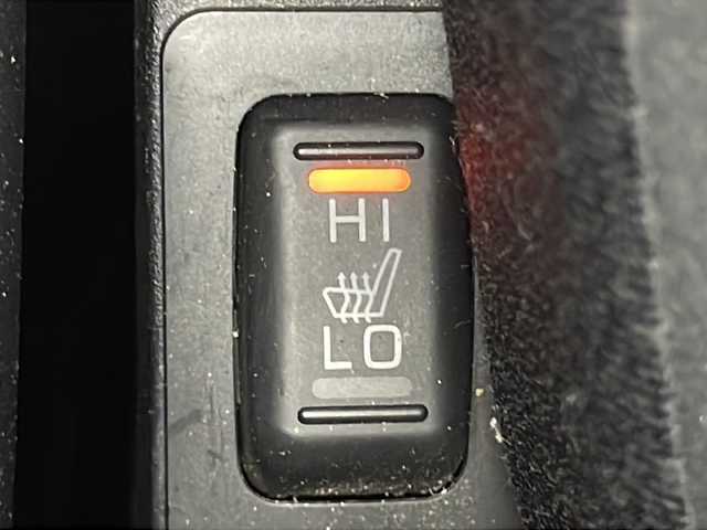 三菱 デリカＤ：５ D－Power package 広島県 2018(平30)年 5.5万km ウォームホワイトパール ＡＬＰＩＮＥ９型ナビ/バック／サイドカメラ/シートヒーター/１００Ｖ電源/パドルシフトシフト/両側パワースライドドア/クルーズコントロール/フルセグ/オートライト/前後ドラレコ/ＥＴＣ/ステアリングスイッチ/純正18インチアルミホイール(225/55/R18)/エアバッグ(運転席/助手席)