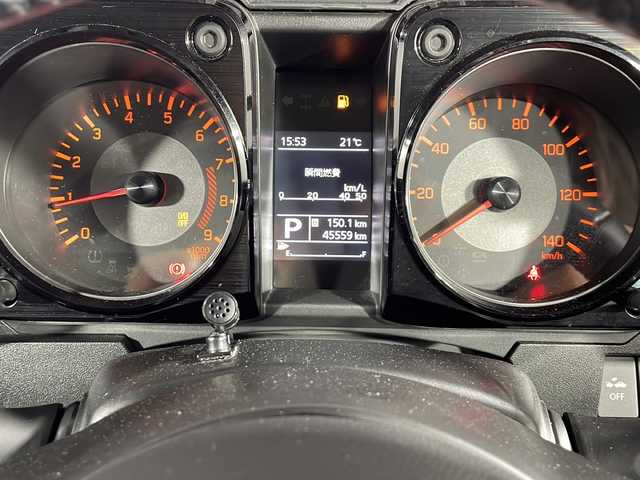 スズキ ジムニー XC 沖縄県 2020(令2)年 4.6万km ジャングルグリーン 県外仕入れ/禁煙車/デュアルセンサーブレーキサポート/純正ナビ/・ＣＤ／ＤＶＤ/・Ｂｌｕｅｔｏｏｔｈ　/・フルセグＴＶ/ステアリングリモコン/ドライブレコーダー前後/バックカメラ/スペアキー/背面タイヤ/シートヒーター/クルーズコントロール/ヘッドライトウォッシャー/４WD/ターボ