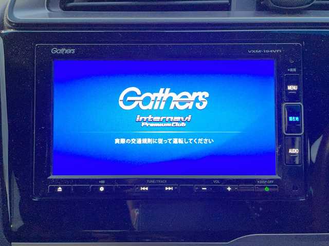 ホンダ フィット ハイブリット Fコンフォートエディション 神奈川県 2019(平31)年 3.1万km プラチナホワイトパール 純正ナビ(DVD/CD/AM/FM/BT/USB/SD)/フルセグTV/バックカメラ/ホンダセンシング/レーンキープアシスト/レーダークルーズコントロール/横滑り防止装置/前席シートヒーター/革巻きステアリング/寒冷地仕様/LEDヘッドライト/フォグランプ/ビルトインETC/保証書/取扱説明書