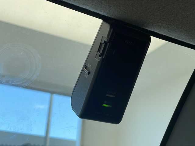 トヨタ ルーミー カスタムG S 沖縄県 2018(平30)年 5.8万km プラムブラウンパールクリスタルシャイン 純正ナビ（NSZT-W66T)　/　（ＡＭ／ＦＭ／ＣＤ／ＤＶＤ／ＢＴ）　/フルセグＴＶ　/バックモニター　/両側パワースライドドア　/クルーズコントロール　/スマートアシスト　/ＬＥＤヘッドライト　/オートライト　/純正フロアマット　/純正１４アルミホイール/純正ドライブレコーダー/スマートキー2本