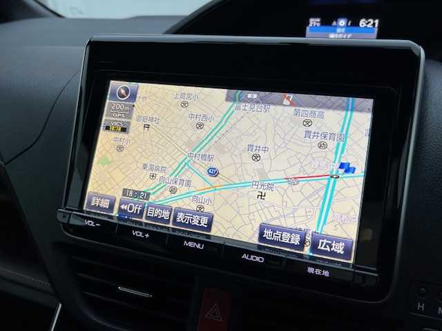 トヨタ エスクァイア Gi 長崎県 2014(平26)年 8.5万km シルバーM 純正ナビ/AM/FM/フルセグ/BT/バックカメラ/両側パワースライドドア/フリップダウンモニター/ハーフレザーシート/パーキングアシスト/LEDヘッドライト/コーナーセンサー/ドライブレコーダー/オートマチックハイビーム/ETC/純正フロアマット/スペアキー有り（1本）/保証書/取扱説明書