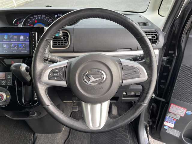ダイハツ タント カスタム RS SA 三重県 2014(平26)年 12.7万km ブラックマイカメタリック 登録時126793km/純正ナビ/(AM/FM/TV/USB/CD/DVD/Bluetooth)/ワンセグTV/ETC/バックカメラ/両側パワースライドドア/アイドリングストップ/フォグランプ/LED/オートライト/純正フロアマット/純正ホイール/プリクラッシュ/横滑り防止装置/ステアリングスイッチ/ドアバイザー/電格ミラー/プッシュスタート/スマートキー