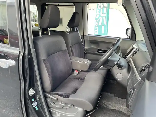 ダイハツ タント カスタム RS SA 三重県 2014(平26)年 12.7万km ブラックマイカメタリック 登録時126793km/純正ナビ/(AM/FM/TV/USB/CD/DVD/Bluetooth)/ワンセグTV/ETC/バックカメラ/両側パワースライドドア/アイドリングストップ/フォグランプ/LED/オートライト/純正フロアマット/純正ホイール/プリクラッシュ/横滑り防止装置/ステアリングスイッチ/ドアバイザー/電格ミラー/プッシュスタート/スマートキー