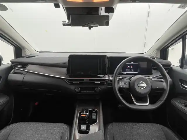 日産 オーラ G 茨城県 2024(令6)年 1.2万km ダークメタルグレー 純正9型ナビ/全周囲カメラ/フルセグ/デジタルインナーミラー/衝突被害軽減ブレーキ/車線逸脱抑制装置/BSW/オートマチックハイビーム/ソナー/ETC/ドラレコ/純正15インチAW/LEDヘッドライト/スマートキー