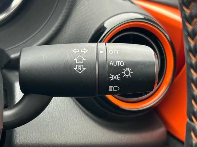 マツダ ロードスター ＲＦ 30周年記念車 千葉県 2019(令1)年 3.7万km オレンジ ３０周年記念車　/１３９台限定車　/レカロシート　/ＲＡＹＺホイール　/ワンオーナー　/禁煙車　/ＢＯＳＥサウンドシステム　/レカロシート　/ハーフレザーシート　/純正ナビ/Bluetooth/USB接続/CD/DVD再生/バックカメラ/横滑り防止装置/レーンキープアシスト