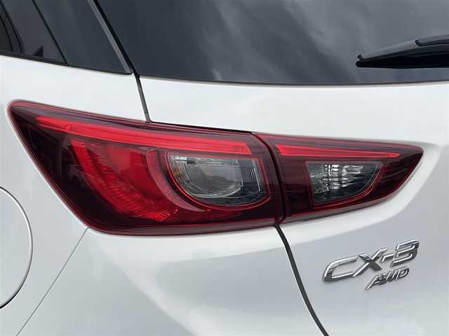 マツダ ＣＸ－３ XD ツーリング 岩手県 2016(平28)年 5.8万km クリスタルホワイトパールマイカ 禁煙車/4WD/ディーゼル/ハーフレザーシート/ブラインドスポットモニター/トラクションコントロール/ヘッドアップディスプレイ/前席シートヒーター/クルーズコントロール/純正ナビ/→フルセグTV/Bluetooth/CD/DVD/FM/AM/AUX/バックカメラ/ステアリングスイッチ/オートライト/HIDヘッドライト/パドルシフト/〇プッシュスタート/〇電動格納ミラー/〇ウィンカーミラー/〇ドアバイザー/〇フロアマット/USBポート2つ/シガーソケット/ドライブレコーダー/ETC/夏タイヤ純正アルミホイール車載/→5mm×4本