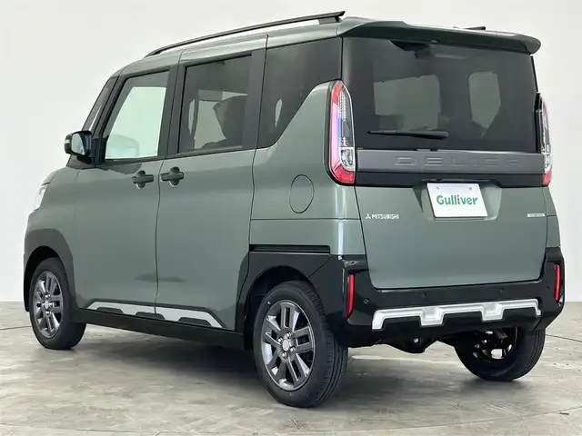 三菱 デリカミニ T プレミアム 群馬県 2025(令7)年 0.1万km未満 緑Ⅱ 届出済未使用車　純正９インチディスプレイオーディオ　全方位カメラ　ルーフレール　レーダークルーズコントロール　レーンキープアシスト　衝突軽減ブレーキ　ダウンヒルアシスト　ハンドルヒーター　ＬＥＤライト