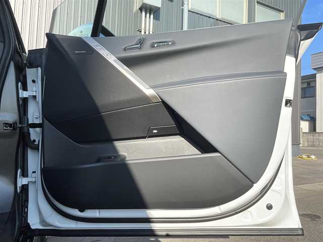 ＢＭＷ ＢＭＷ ｉＸ xDrive40 青森県 2021(令3)年 0.7万km ミネラルホワイト /ワンオーナー/4WD/ガラスルーフ/OPラウンジパッケージ/OPスポーツパッケージ/OP22インチアルミホイール/インテリア・デザインSITEレザーシート/前席メモリー付きパワーシート /　/ベンチレーター/前席シートヒーター/ステアヒーター/全方位カメラ/HUD/ディスプレイオーディオ・ナビ/アップルCarPlay/ハーマンカードンサウンドシステム/車線逸脱防止機能/運転注意力モニター/革巻きステア/前後バンパーソナー/アンビエントライト/電動チルトステア/ハイビームアシスト/パーキングアシスト/PDC/オートワイパー/リア5面プライバシーガラス/リアフォグランプ/ミラー一体型ETC/スマートキーx2/保証書/取説
