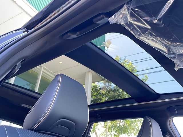 トヨタ クラウン エステート Z 富山県 2025(令7)年 0.1千km ブラック 4WD/サンルーフ/純正12型ナビ/フルセグ/Bluetooth/プリクラッシュセーフティ/パノラミックビューモニター/レーンディパーチャーアラート/レーダークルーズコントロール/ロードサインアシスト/プロアクティブドライビングアシスト/パーキングサポートブレーキ/パーキングサポート/クリアランスソナー/パワーバックドア/シートベンチレーション/シートヒーター/ビルトインETC/置くだけ充電/ステアリングヒーター/パドルシフト