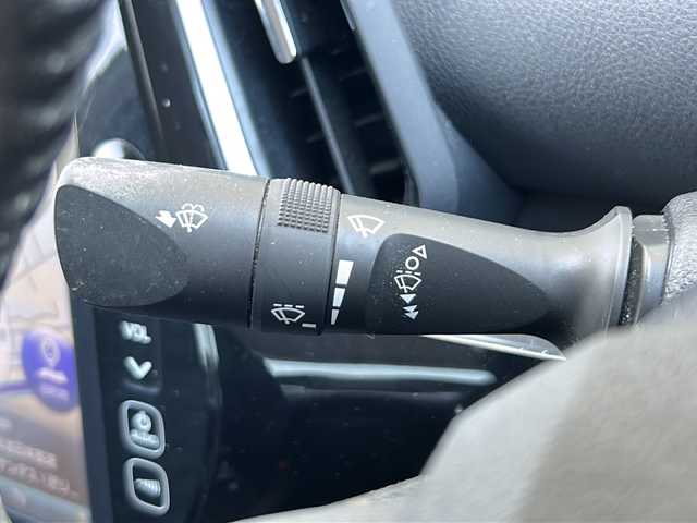 トヨタ プリウス ＰＨＶ A 富山県 2018(平30)年 3.6万km アティチュードブラックマイカ 純正ＳＤ11インチナビ/バックカメラ/フルセグ/ＢＴ/ブラインドスポットモニター/レーダークルーズコントロール/レーンキープアシスト/パーキングアシスト/コーナーセンサー/純正ＡＷ/純正フロアマット/ＥＴＣ２．０/ドライブレコーダー/LEDヘッドライト/盗難防止装置
