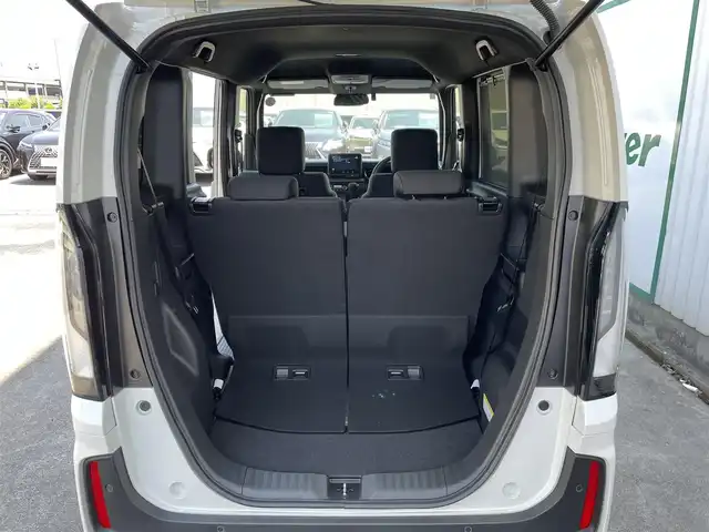 ホンダ Ｎ ＢＯＸ カスタム 東京都 2025(令7)年 0.2万km プラチナホワイトパール 純正ナビ/バックモニター/衝突軽減ブレーキ/路外逸脱抑制機能/パーキングセンサー/レーダークルーズ/シートヒーター/片側電動スライドドア/ＥＴＣ/ステアリングスイッチ/ＥＣＯＮモード/スマートキー