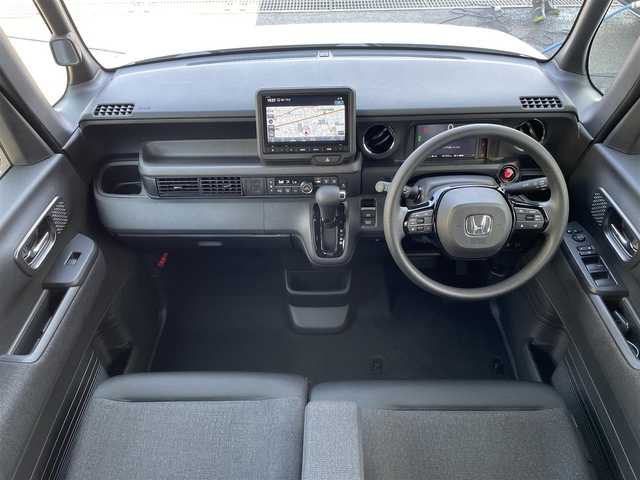 ホンダ Ｎ ＢＯＸ カスタム 東京都 2025(令7)年 0.2万km プラチナホワイトパール 純正ナビ/バックモニター/衝突軽減ブレーキ/路外逸脱抑制機能/パーキングセンサー/レーダークルーズ/シートヒーター/片側電動スライドドア/ＥＴＣ/ステアリングスイッチ/ＥＣＯＮモード/スマートキー