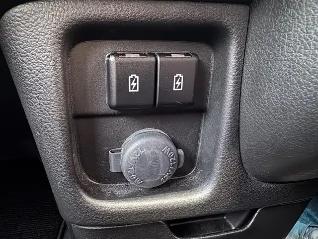 三菱 デリカＤ：２ カスタムハイブリッドMV全方位カメラ付ナビPKG 千葉県 2021(令3)年 2.9万km オレンジⅡ 三菱eアシスト/衝突軽減ブレーキ/レーダークルーズコントロール/レーンキープアシスト/誤発信抑制装置/純正10型ナビ/フルセグTV/Bluetooth/全方位カメラ/シートヒーター/前後ドライブレコーダー/リアシーリングファン/純正15インチAW/LEDライト/ETC