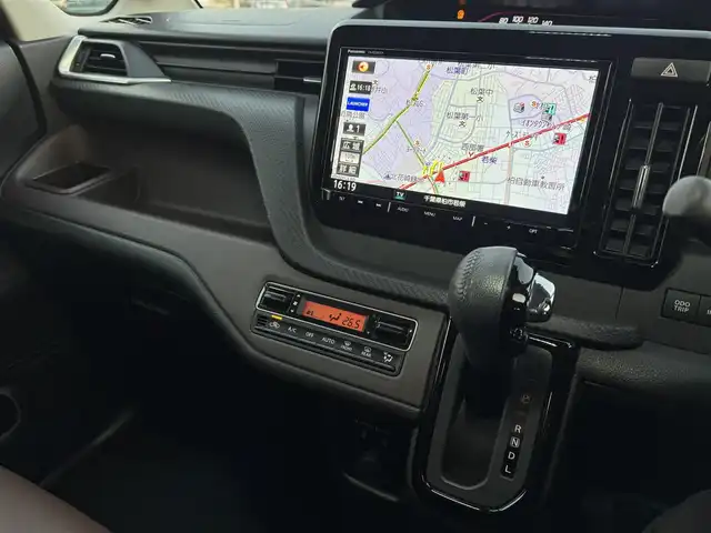 三菱 デリカＤ：２ カスタムハイブリッドMV全方位カメラ付ナビPKG 千葉県 2021(令3)年 2.9万km オレンジⅡ 三菱eアシスト/衝突軽減ブレーキ/レーダークルーズコントロール/レーンキープアシスト/誤発信抑制装置/純正10型ナビ/フルセグTV/Bluetooth/全方位カメラ/シートヒーター/前後ドライブレコーダー/リアシーリングファン/純正15インチAW/LEDライト/ETC