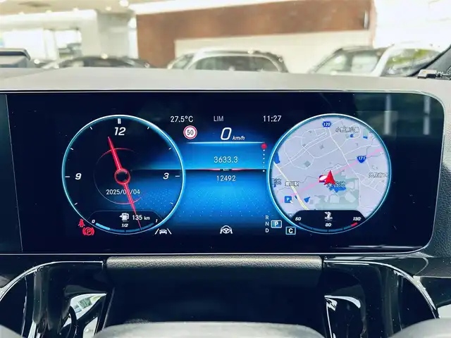 メルセデス・ベンツ Ｍ・ベンツ ＧＬＡ２００ｄ 4マチック AMGライン 大阪府 2022(令4)年 1.3万km デジタルホワイト AMGラインP/レーダーセーフティP/ACC/ハーフレザー/シートヒーター/純正ナビ/TV/360度カメラ/純正19インチAW/LEDヘッドライト/アンビエントライト/電動リアゲート/クリアランスソナー/ブラインドスポット/パドルシフト