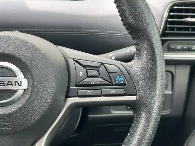 日産 セレナ ハイウェイスター V 福岡県 2020(令2)年 4万km マルーンレッド 純正10型SDナビ(フルセグTV/CD/DVD/BT)アラウンドビューモニタープロパイロットエマージェンシーブレーキBSM両側パワスラ純正ドラレコETC2.0USBポート純正LEDヘッドライト純正16インチアルミホイル純正フロアマットスマートキープッシュスタート