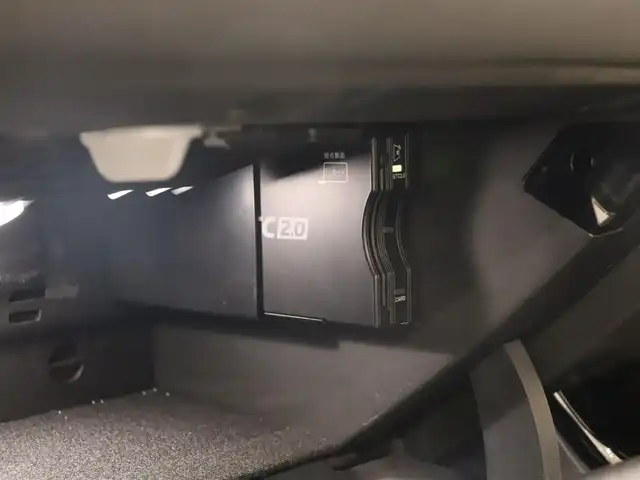 メルセデス・ベンツ Ａ２００ｄ AMGライン 静岡県 2020(令2)年 3万km モハーベシルバー 衝突軽減ブレーキ　/半革　/ＡＣＣ　/ＨＵＤ　/３６０°カメラ　/ＬＥＤ/ワイヤレス充電　/パドルシフト　/パワーシート／ヒーター　/純正ナビＴＶ　/キーレスゴー　/純正１８ＡＷ　/ＢＳＭ　/ＬＫＡ　/スペアキー