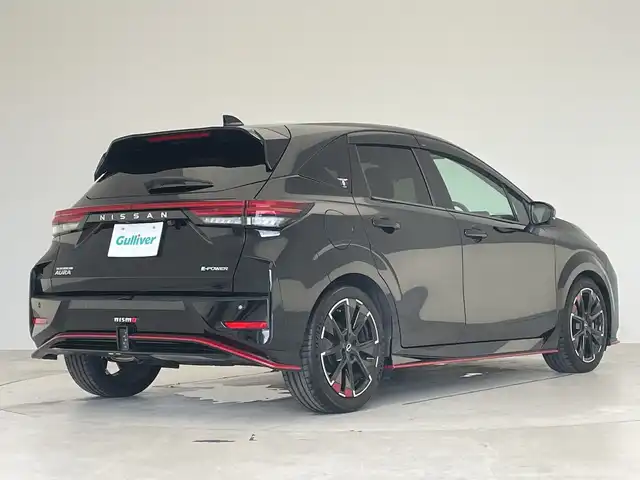 日産 オーラ ニスモ 愛知県 2022(令4)年 1.8万km スーパーブラック プロパイロット/全方位カメラ/クルーズコントロール/シートヒーター/バックカメラ/コーナーセンサー/純正アルミホイール/ETC2.0/BSM/ステアリングヒーター/オートマチックハイビーム/置くだけ充電/ドライブレコーダー/衝突軽減ブレーキ/フルセグテレビ/Bluetooth/ステアリングスイッチ/スマートキー/プッシュスタート/ハーフレザーシート